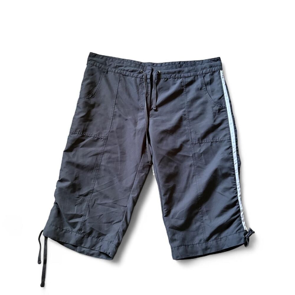 Danskin Women's Grey and White Shorts